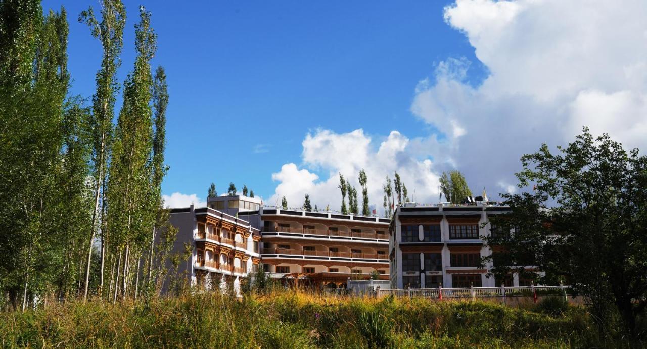 Hotel The Grand Khasdan レー エクステリア 写真